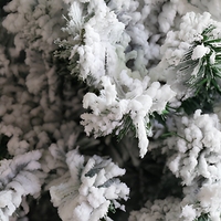 Sapin de Noël artificiel floqué pré-éclairé sur pied avec ensemble de décorations pour la maison et les fêtes en intérieur