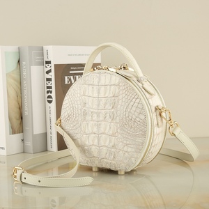 Sac à main personnalisable en cuir de crocodile véritable blanc – Sac de luxe à porter à l'épaule, en bandoulière et à la main |   Sac de créateur OEM - Product Image 6