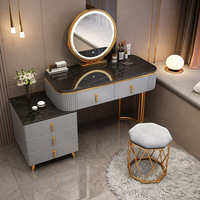 Coiffeuses Offre Spéciale Coiffeuse avec armoire à miroir Coiffeuse intelligente pour chambre à coucher avec chargement sans fil