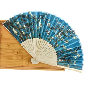 Ventoinha dobrável japonesa personalizada para festas de casamento, presente de ventoinha de bambu personalizada para convidados, logotipo estampado em costelas