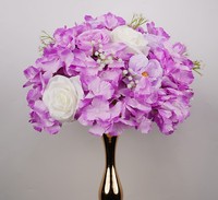 Luxuriöse Realistische Moderne Künstliche Seidenblumen-Kugel Langlebiges Blumen-Centerpiece für Hochzeitstisch-Dekoration
