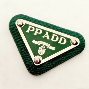 Etiquetas de Cuero con Logotipo de Marca, Impresas en Serigrafía y Grabadas en Metal, de Diseño de Lujo, Lavables, para Bolsas de Ropa y Zapatos, Venta al Por Mayor - Product Image 2