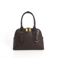 Sacs fourre-tout haut de gamme pour femmes, grande capacité, en forme de coquille, avec doublure en PU et décoration à rivets, style simplicité urbaine