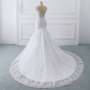 Mermaid Wedding Dress White V-neck Lace Mermaid Trumpet Silhouette Vintage Style - Product Image 4