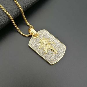 תליון שרשרת בצורת עלה בסגנון היפ הופ ראפ לגברים, מצופה זהב, עמיד במים, ללא שינוי צבע, תכשיט נירוסטה, 2026 - Product Image 3