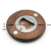 Ouvre-bouteille de bière en noyer noir blanc personnalisé personnalisé sous-verre ouvre-bouteille magnétique de réfrigérateur en bois de forme ronde