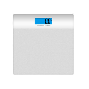Balance de pesée domestique, clinique et scolaire à plateforme antidérapante, facile à utiliser, avec affichage couleur, fonctionnant avec 2 piles AAA, la plus vendue à prix imbattable - Product Image 1