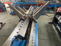 Machine de fermeture de joint carré pour conduits HVAC HYRUN avec moteur 5,5 kW, certifiée ISO CE, prix usine