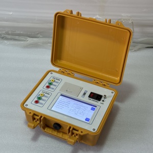 Testeur de rapport de transformateur de type Z avec écran tactile TTR triphasé, batterie intégrée, groupes de polarité et rapports de transformateurs PT/CT - Product Image 1
