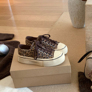 Zapatos de Mujer Estilo Preppy Personalizables 2026, Estampado de Leopardo, Punta Redonda Vintage, Plataforma con Cordones, Calzado Casual de Moda - Product Image 4