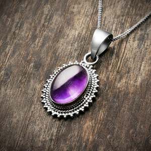 Colgante de collar bohemio de Plata de Ley 925 con piedra preciosa de amatista natural chapado en oro rodio en caja de regalo de piedra púrpura elegante - Product Image 1