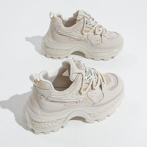 รองเท้าลำลองกีฬาอเนกประสงค์พื้นกลางเบาะอากาศหนาพื้นรองเท้าระบายอากาศบนผ้าใบฤดูร้อนรองรับแรงกระแทกเพิ่มความสูงดีไซน์ - Product Image 4