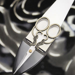 Tijeras de Peluquería Profesionales Pequeñas y Afiladas de Acero Inoxidable, Color Oro Rosa, con Bordado Vintage - Product Image 3