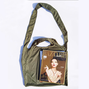Bolsa de Compras Plegable Reutilizable de Gran Capacidad, Bolsa de Nylon Plegable Portátil Tipo Bandolera, Personalizable - Product Image 5