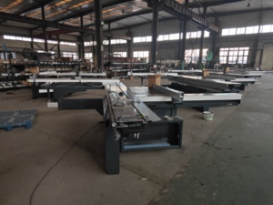 Scie à panneaux coulissante CNC-32 Altendorf Design homologuée CE, machine de découpe de bois pour <span class=keywords><strong>menuiserie</strong></span>, scie à panneaux coulissante CNC - Product Image 4