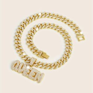 Girocollo con ciondolo alla moda per rapper placcato in lega di zinco, bianco Non magnetico, mosaico di strass, resistente e accattivante - Product Image 6