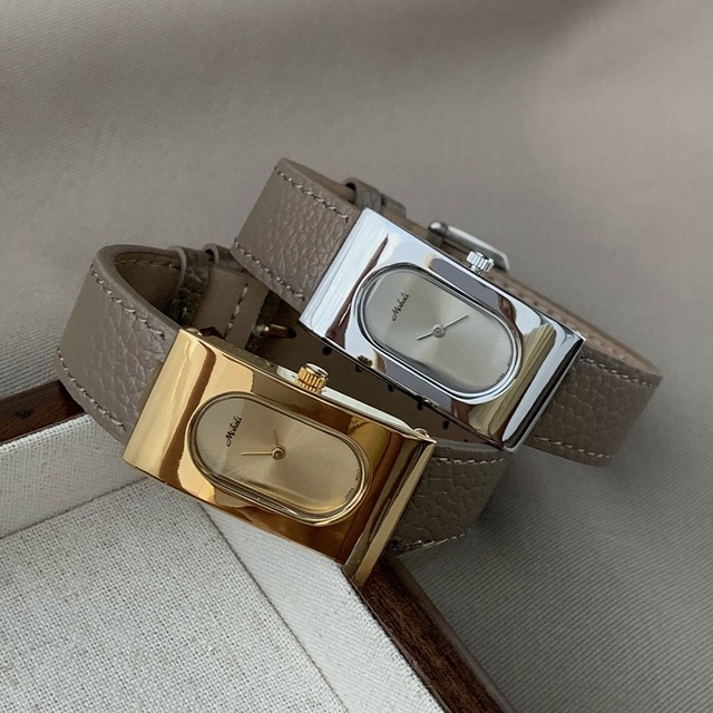 New Personalized, Fashionable and Luxurious Women's Watch with Real Leather Belt, Simple and Fashionable, Casual Women's Watch