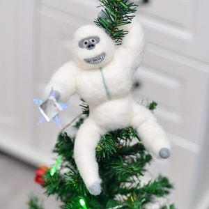 Adorno Navideño <span class=keywords><strong>de</strong></span> Peluche Premium con Forma <span class=keywords><strong>de</strong></span> <span class=keywords><strong>Yeti</strong></span> Abrazando una Estrella para la Punta del Árbol - Chimpancé Blanco Hecho a Mano, Suministro <span class=keywords><strong>de</strong></span> Fábrica <span class=keywords><strong>de</strong></span> Guangdong - Product Image 2