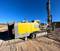 Foreuse hydraulique sur chenilles intégrée Epiroc PowerROC T50 d'occasion, machine de forage haute efficacité pour l'exploitation minière