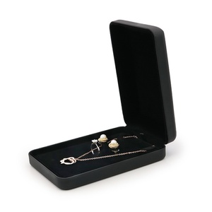 Custom Logo Fine Jewelry <b>Gift</b> <b>Box</b> Set for Men Black Rectangle Packaging for Men's Jewelry - Product Image 1