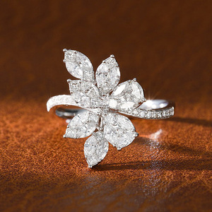 Elegante anello floreale con fiocco di neve per donna, gioielli unici alla moda - Product Image 1