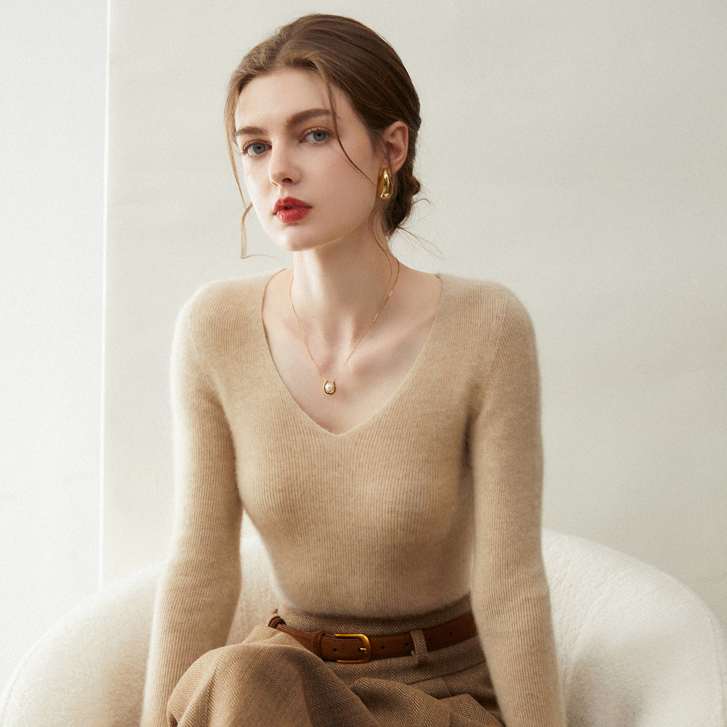 ODM&OEM Women Wool & Cashmere Fabric Sweater Fashion Slim V-Neck Sweater Custom Long Sleeve Knitted Cashmere Pullover