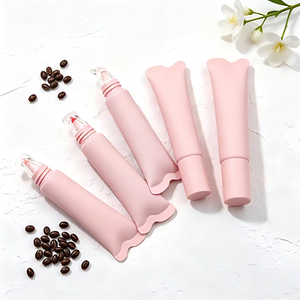 Brillo <span class=keywords><strong>Labial</strong></span> Vegano al por Mayor de Marca Privada, Aceite <span class=keywords><strong>Labial</strong></span> Ligero <span class=keywords><strong>Voluminizador</strong></span>, Brillo <span class=keywords><strong>Labial</strong></span> Hidratante y Humectante Rosa - Product Image 5