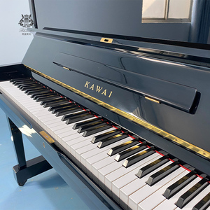 Personalización de fábrica de piano vertical japonés de <span class=keywords><strong>segunda</strong></span> <span class=keywords><strong>mano</strong></span> a la venta estilo mecánico negro - Product Image 5