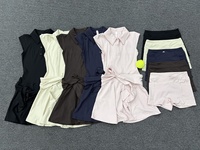 Robe de tennis Ball Pocket pour femme, col carré, dos échancré, plissée, évasée, avec short séparé et coussinets amovibles, pour le golf et le yoga