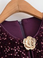 Robe de Soirée de Luxe Personnalisée 2026 pour Femme avec Paillettes, Boutons Métalliques Découpés et Design d'Épaules Robustes, Vente en Gros OEM par Usine Chinoise