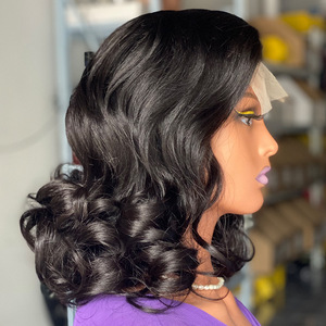 วิกผมแท้แบบไม่ต้องใช้กาว รุ่น Bouncy Curl 5x5 สำหรับผู้หญิง สวมใส่ได้ทุกวัน - Product Image 4