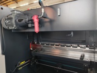 Presse plieuse CNC pour petites entreprises, idéale pour les ateliers de fabrication de tôles au quotidien