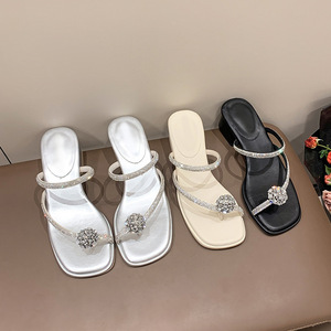 Sandalias de Verano para Mujer, Transpirables, Antideslizantes, Resistentes al Desgaste, con Amortiguación, Correa Delantera y Trasera, de Cuero PU - Product Image 4