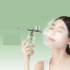 Injecteur d'oxygène facial électrique chaud/froid à double pulvérisation nano pour salon de beauté – Hydratant et hydratation profonde – Brumisateur facial - Product Image 3