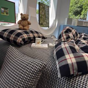 Set di Quattro Pezzi in Puro Cotone Stile Ins, Copripiumino e Lenzuola <span class=keywords><strong>a</strong></span> Quadretti Neri Semplici - Product Image 4