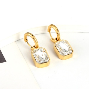 Pendientes de Aro Delicados de Acero Inoxidable con Cristales Verdes y Negros, Chapados en Oro de 18K, Resistentes al Agua, para Mujer, Venta al Por Mayor - Product Image 3
