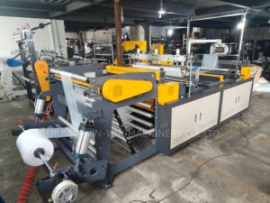 Máquina de fabricación de bolsas planas de plástico de alta resistencia GYH-1000L-1200L para bolsas de camiseta y bolsas de basura, con motor, características de sellado inferior y corte - Product Image 4