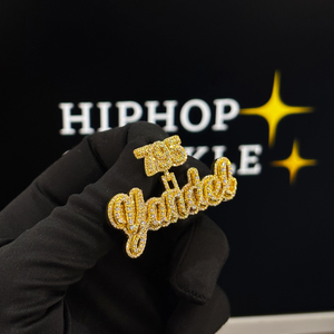 Colgante Personalizado Yandel de 2 Pulgadas con Nombre, Chapado en Plata, con Diamantes de Moissanita, Estilo Hip Hop, con Número 795, de Lujo - Product Image 5