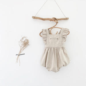 Verano vintage niños color sólido Lino algodón ropa niño bebé <span class=keywords><strong>niña</strong></span> sin mangas volante sin espalda bordado flor mameluco - Product Image 1