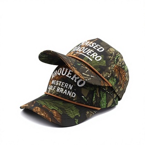 Gorra de béisbol personalizada de 5 paneles al por mayor, 100% poliéster, deportiva, con logo personalizado, cuerda, verde selva, logo con letras de movimiento. - Product Image 1