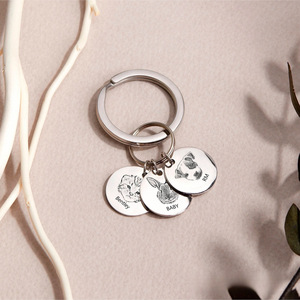 Llavero con retrato de mascota grabado con láser en acero inoxidable, pedido mínimo de una pieza, accesorio personalizado y exclusivo. - Product Image 4