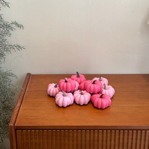 Decoraciones de calabaza rosa artificial de 7.5 pulgadas en rosa claro y oscuro, reutilizables, para decoración de mesa de hogar en interiores para el Día de Acción de Gracias. - Product Image 4