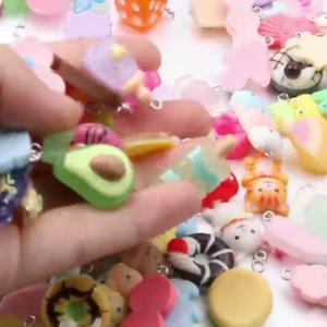 Paquete de 10 Piezas, 8 Colores Surtidos, Accesorios de Resina para Manualidades, Dijes de Animales de Dibujos Animados, Frutas, Flores y Donuts - Product Image 5