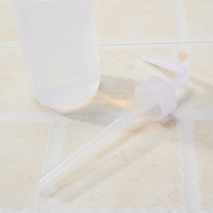 Outil de jardinage Bouteilles à eau transparentes <span class=keywords><strong>en</strong></span> <span class=keywords><strong>plastique</strong></span> transparent rond 250ml 500ml Boîte brune moderne <span class=keywords><strong>en</strong></span> <span class=keywords><strong>plastique</strong></span> noir Boîte à fleurs pour l'extérieur - Product Image 4