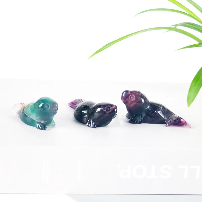 Artesanías de piedra preciosa de cristal Natural, tallas de animales de mano de fluorita pequeña, lindo león marino de cristal para Decoración