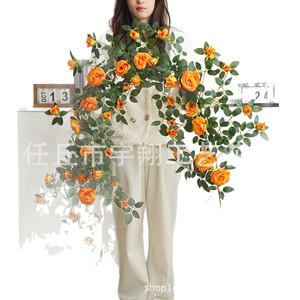 ดอกกุหลาบประดิษฐ์จากผ้าไหมสำหรับตกแต่งผนังบ้านและสวน - Product Image 1