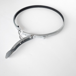 Abrazadera Galvanizada de Ajuste Rápido para Ductos de Borde Enrollado, Aplicada en Sistemas de Recolección de Polvo/Tuberías de Vacío - Product Image 1