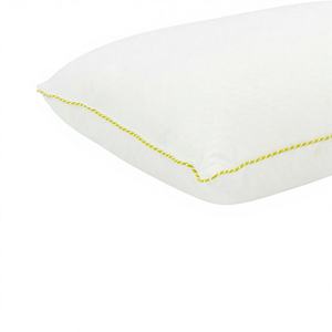 Oreiller de voyage personnalisé anti-humidité avec tissu certifié 200TC, écologique, antibactérien, couleur rose unie - Product Image 1