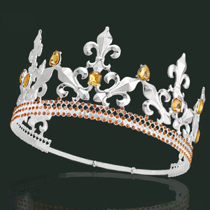 Couronne royale dorée GTP14 vintage avec strass et pointes pour costume, fête à thème médiéval - Product Image 3