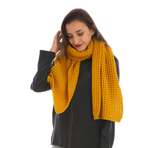 Phụ Nữ Phụ Nữ Cổ Điển Mùa Đông Dày Rắn Màu Đen Màu Xanh Lá Cây Acrylic Mô Hình Dệt Kim Waffle Crochet Khăn Khăn Choàng - Product Image 5